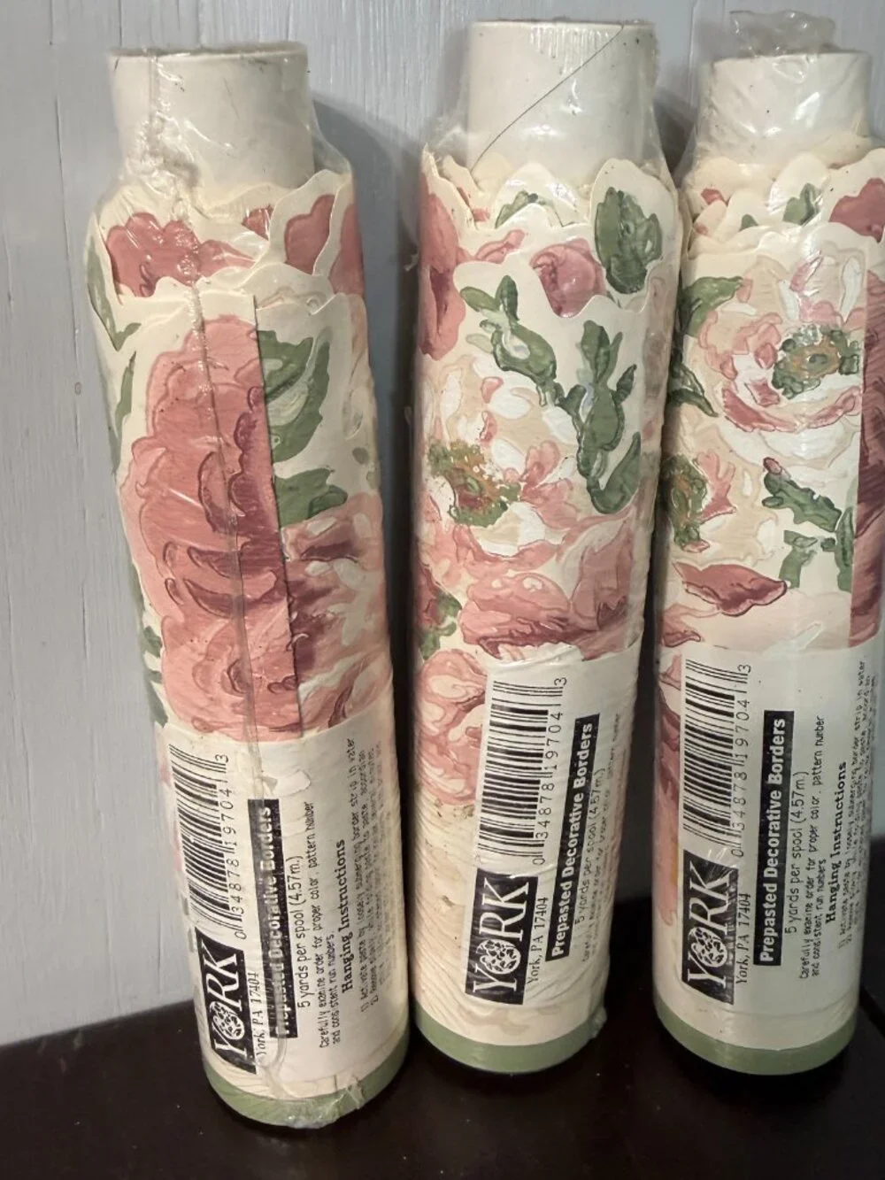 York Vintage Pre Pasted Wallpaper BORDER 3 Rolls FLORAL BOTANICAL NEW SCALLOPED